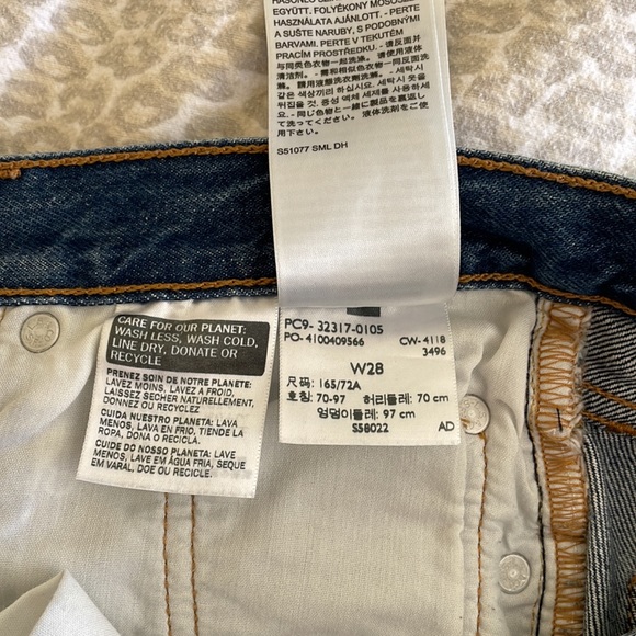 Levi’s denim shorts - Picture 7 of 7